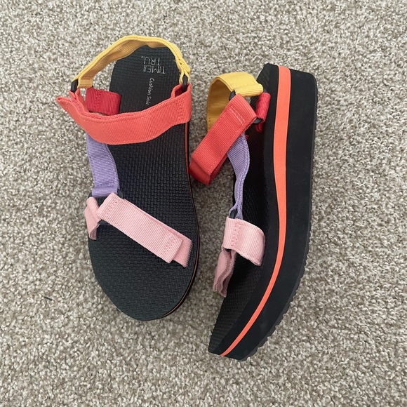 NWOT🔥 - Picture 3 of 3